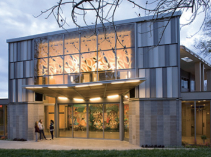乔治‧本森大礼堂(George C.S. Benson Auditorium)